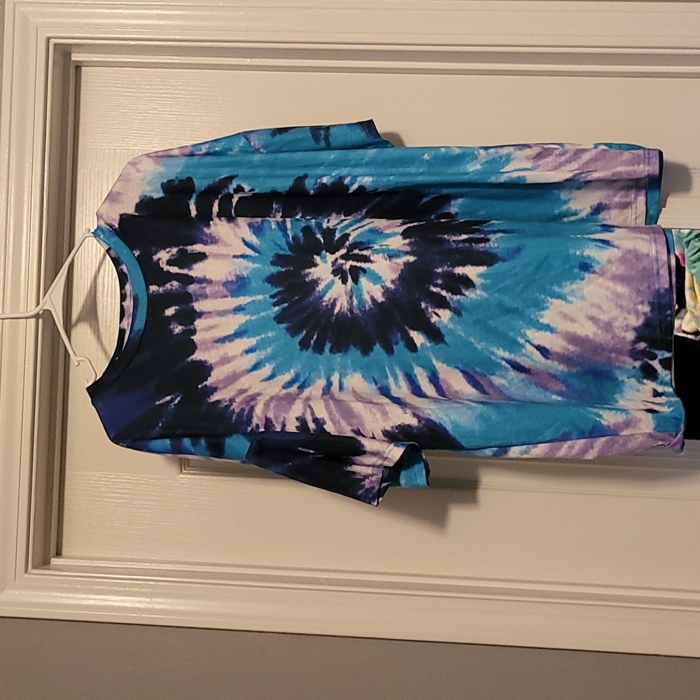 TIE DYE TEE